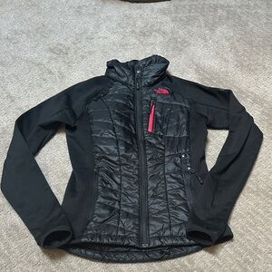 The North Face Women's Black mid-layer jacket